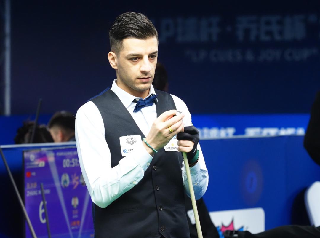 连串的转会 连串的转会